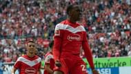 Dodi Lukebakio celebrates his goal for Dusseldorf